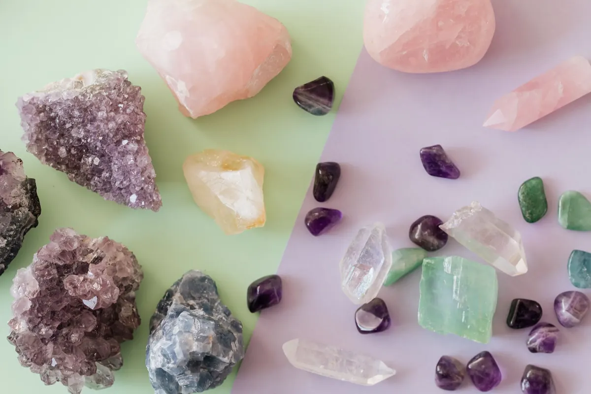 Quartz vs Calcite: A Side-by-Side Comparison for Collectors